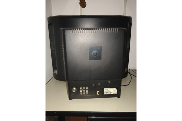 $80000 : Televisor image 3