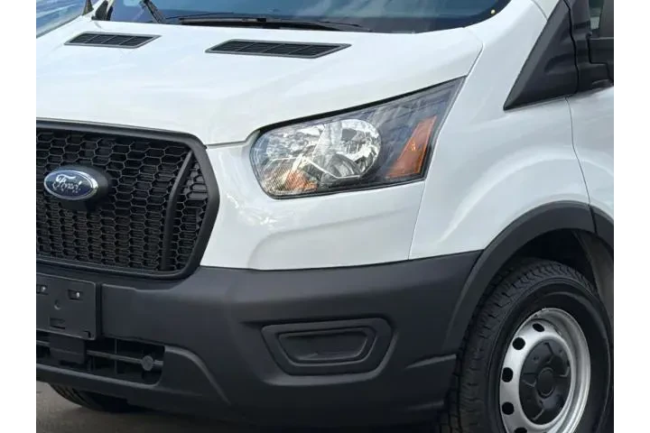 $37000 : Ford Transit 2023 250 3dr SW image 2