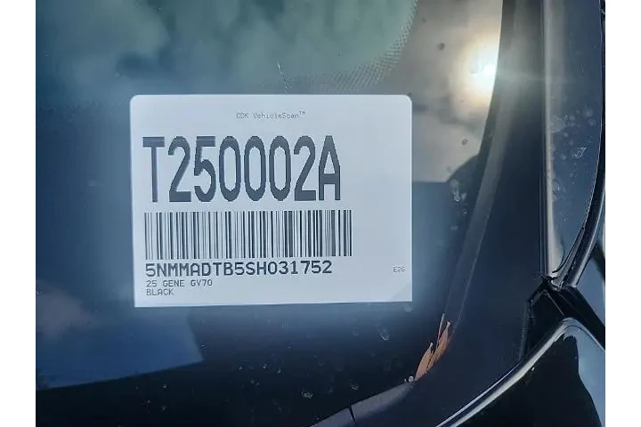 $37491 : Genesis GV70 2025 AWD 2.5T S image 5