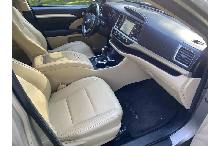 $9900 : 2014 Toyota Highlander XLE image 8