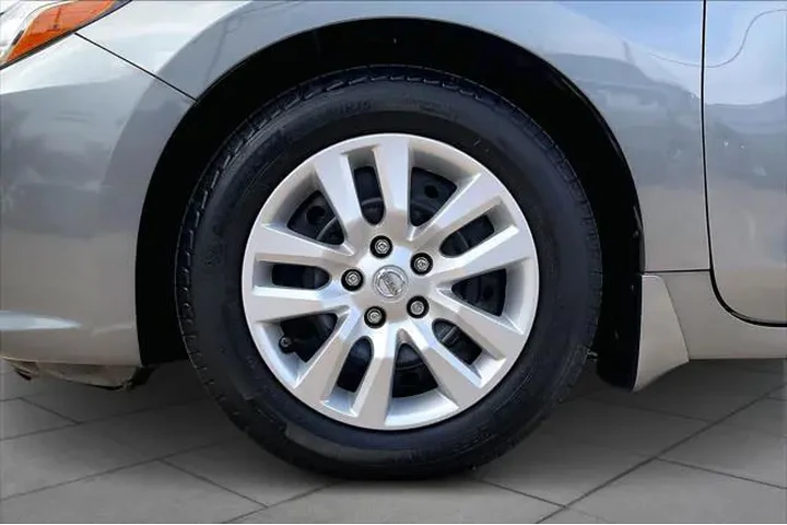 $10328 : Nissan Altima 2016 2.5 S 4dr image 10