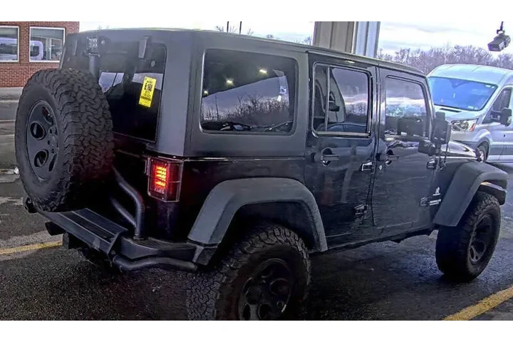 $15995 : 2015 Wrangler Unlimited Sport image 5
