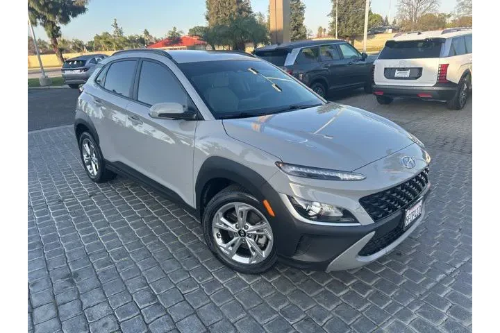 $18995 : Hyundai KONA 2023 AWD SEL 4d image 1