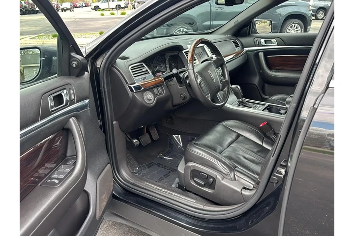 $10000 : 2011 MKS 4dr Sdn 3.7L AWD image 2