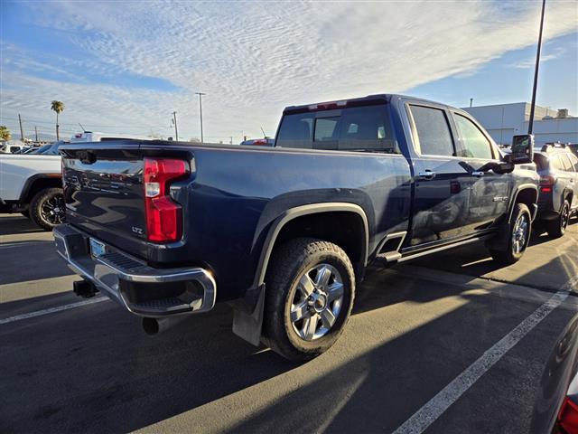 $64889 : Pre-Owned 2022 Silverado 2500 image 6