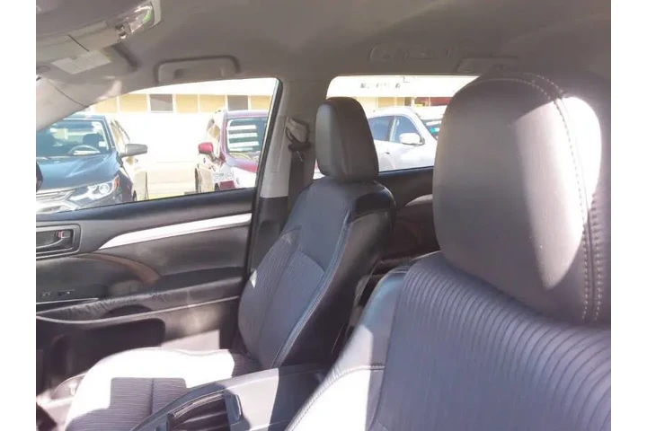 $16999 : 2014 Highlander LE Plus image 7