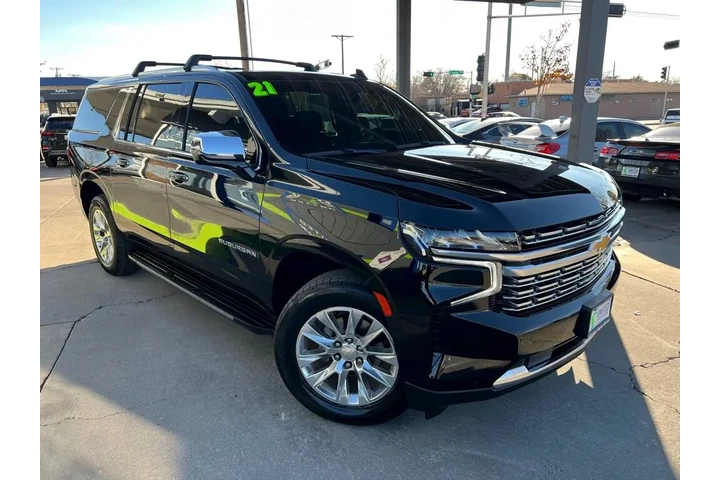 2021 Suburban Premier 4WD image 3