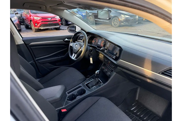 $11298 : Volkswagen Jetta 2019 S 4dr image 10