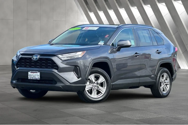 $33900 : Toyota RAV4 Hybrid 2022 AWD image 2