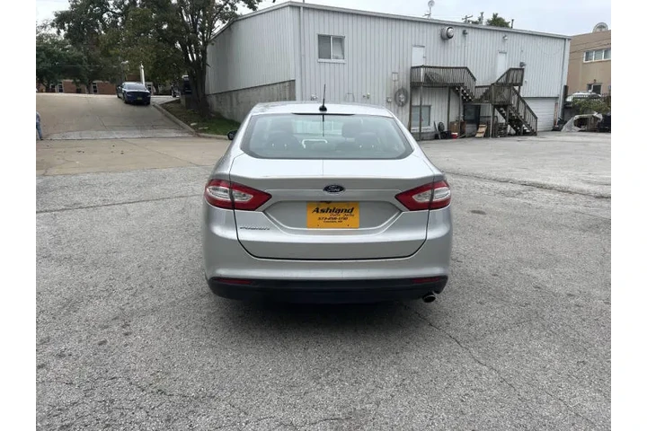 $9900 : 2016 Fusion S image 1