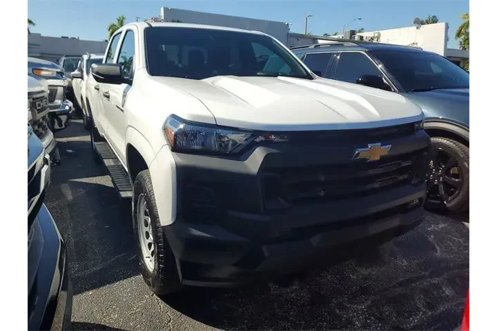 $27990 : Chevrolet Colorado 2025 4x2 image 2