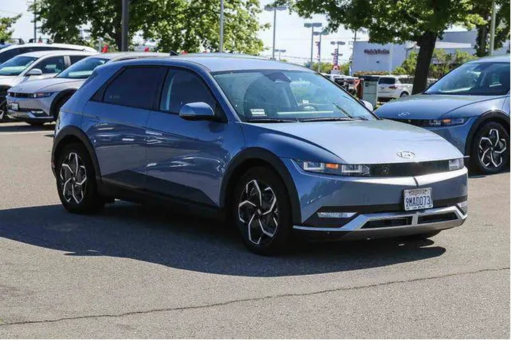 $25992 : Hyundai IONIQ 5 2024 SEL 4dr image 6