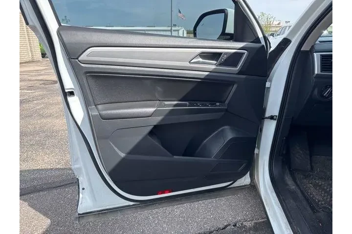 $14982 : Volkswagen Atlas 2018 AWD V6 image 9