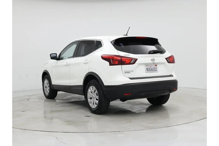 $15998 : Nissan Rogue Sport 2019 S 4d image 2