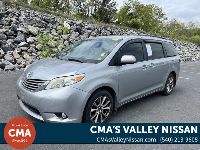 $17043 : PRE-OWNED 2015 TOYOTA SIENNA image 1