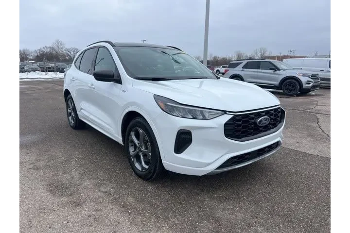 $24250 : Ford Escape 2023 AWD ST-Line image 3