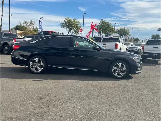 2018 Honda Accord EX-L image 1