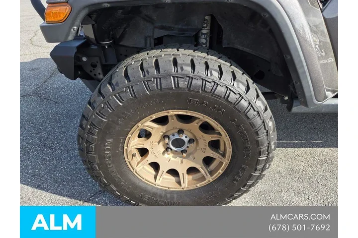 $35420 : Jeep Gladiator 2020 4x4 Over image 3