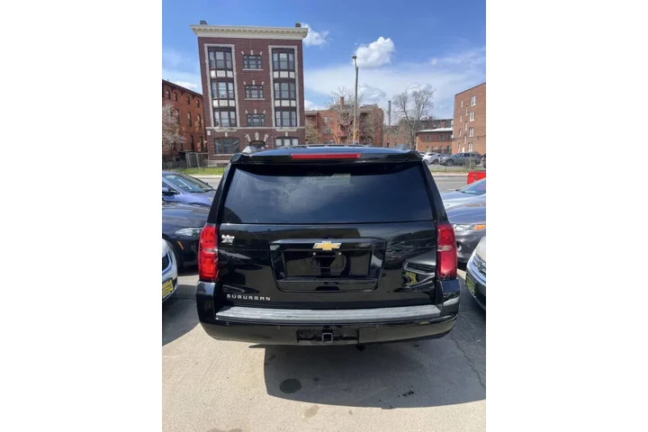 $16999 : 2016 Suburban LS image 8