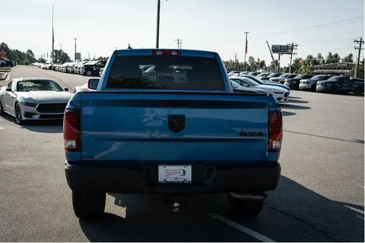 $29888 : Ram 1500 Classic 2021 4x4 SL image 6