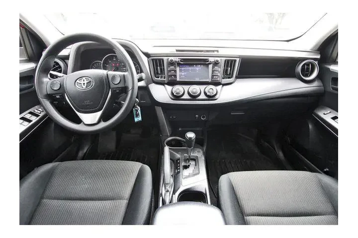 $13500 : Toyota RAV4 2016 LE 4dr SUV image 8