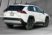 $28000 : Toyota RAV4 2022 AWD Adventu thumbnail