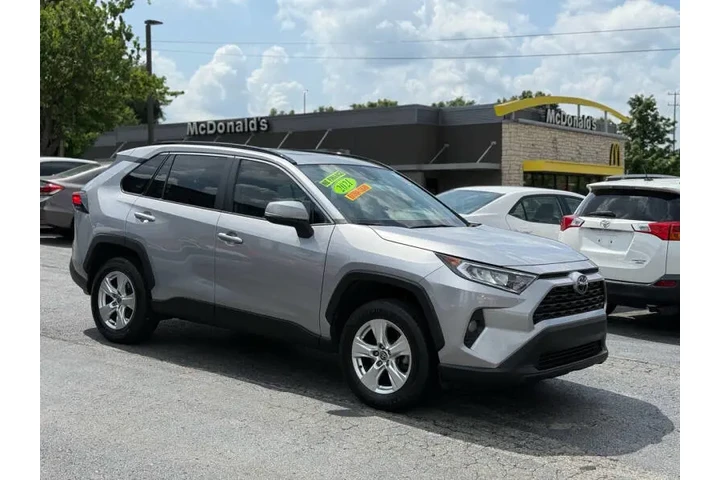 $20995 : 2021 RAV4 XLE image 4