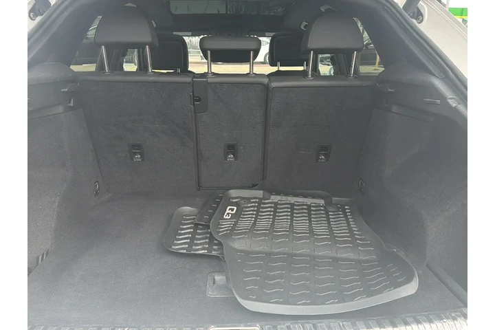 $21977 : Audi Q3 2020 AWD quattro S l image 10