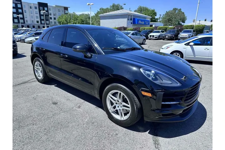 $35910 : 2021 Macan image 5