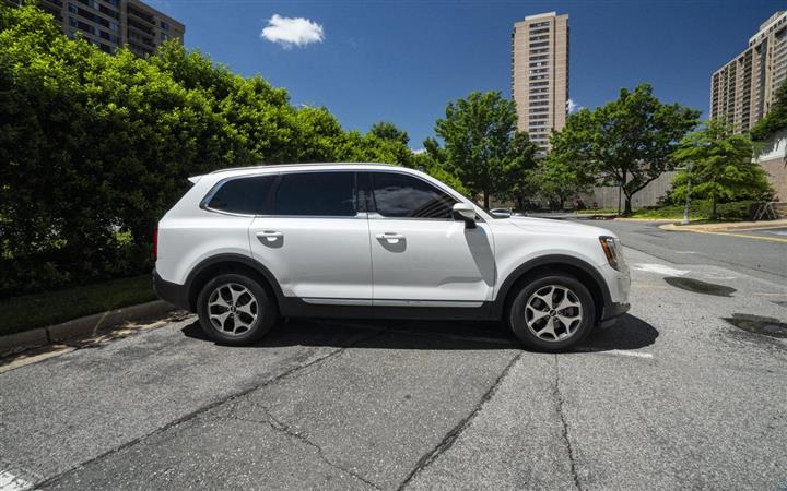 $25000 : 2020 KIA TELLURIDE image 3