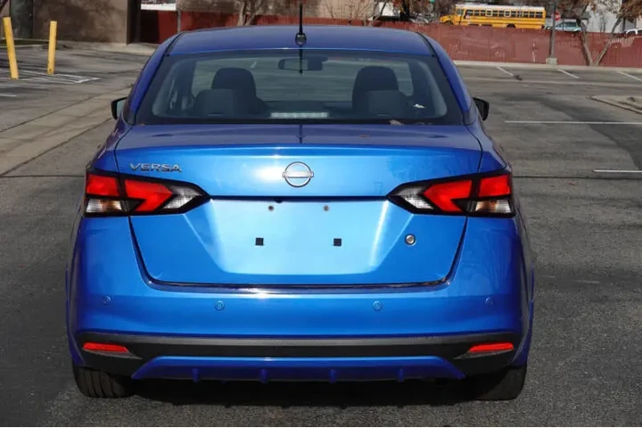 $17988 : 2024 Versa S image 8