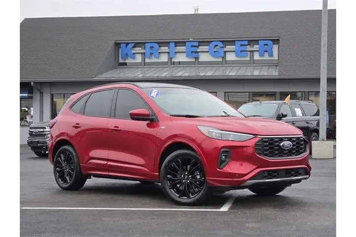 $31567 : Ford Escape 2025 AWD ST-Line image 2