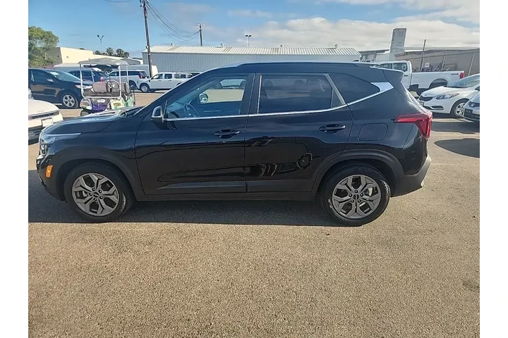 $22491 : Kia Seltos 2024 S 4dr SUV image 10