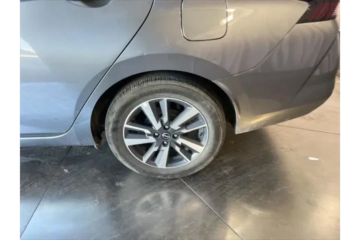 $16899 : Nissan Versa 2025 SV 4dr Sed image 10