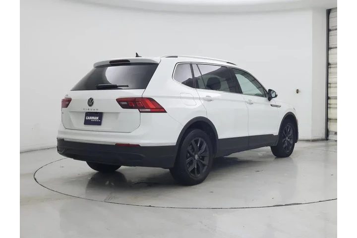 $22998 : Volkswagen Tiguan 2024 SE 4d image 8