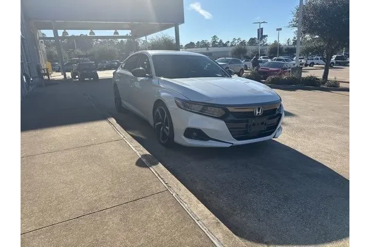 $24488 : Honda Accord 2021 Sport Spec image 2