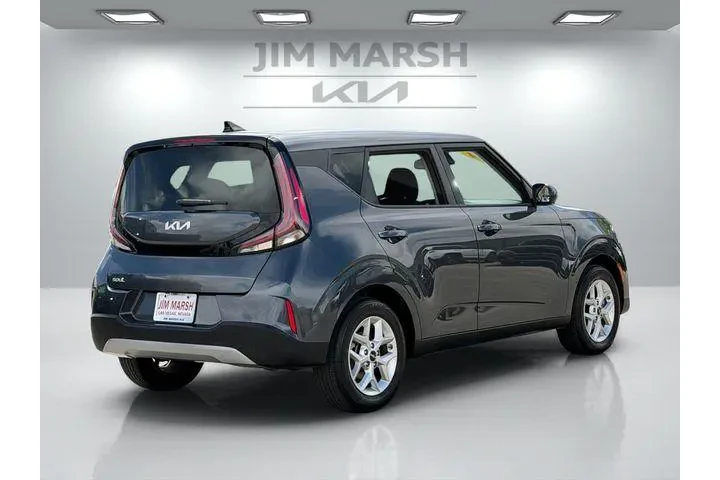 $17988 : Kia Soul 2024 LX 4dr Crossov image 6