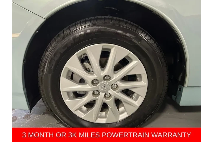 $16988 : 2014 Prius Plug-in image 9