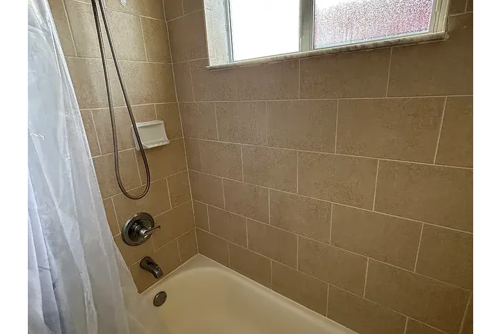 $3050 : house ready to move in image 3