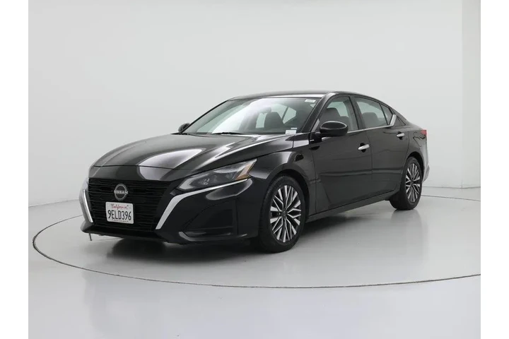 $19998 : Nissan Altima 2023 2.5 SV 4d image 4