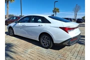 $24990 : Hyundai ELANTRA Hybrid 2024 thumbnail