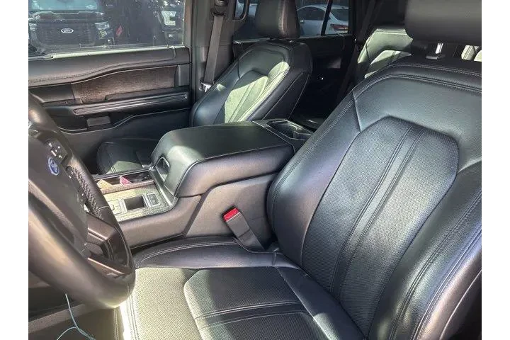 $33063 : Ford Expedition 2021 4x2 Lim image 6