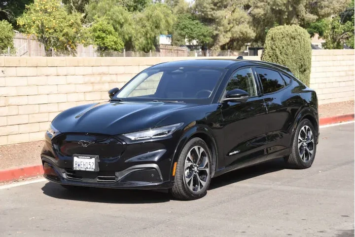 $24999 : 2021 Mustang Mach-E Premium image 8