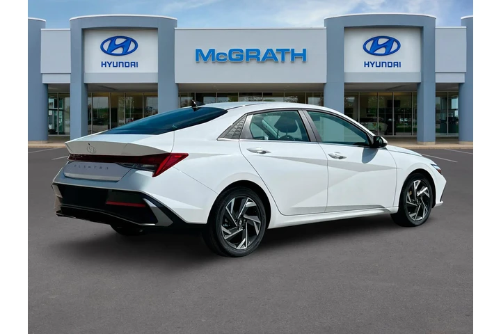 $21056 : Hyundai ELANTRA 2024 SEL 4dr image 8