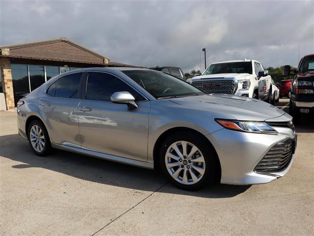 $19995 : 2018 Camry LE image 7