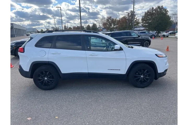 $10875 : Jeep Cherokee 2014 4x4 Latit image 5