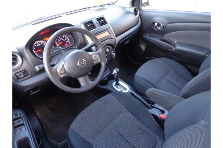 $6450 : 2014 Versa 1.6 SV image 9