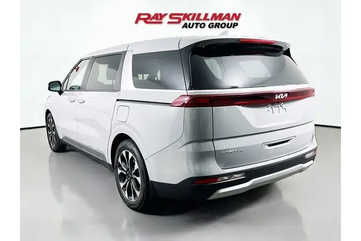 $35988 : Kia Carnival 2024 EX 4dr Min image 10