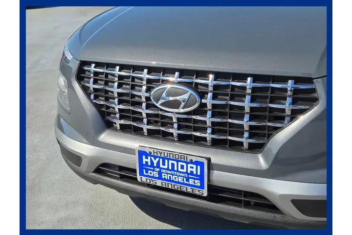 $24638 : Hyundai VENUE 2024 SEL 4dr C image 9