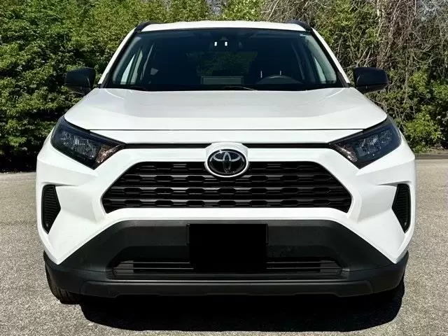 $17500 : 2021 Toyota RAV4 LE image 1